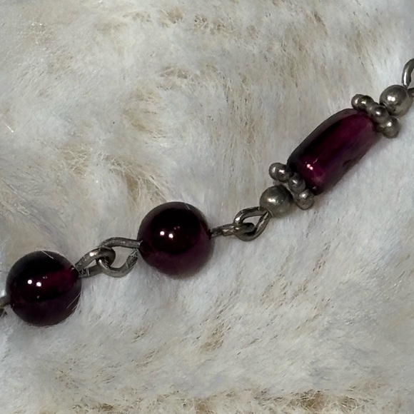 Vintage Sterling Silver Genuine Garnet Beaded Necklace - Picture 6 of 17